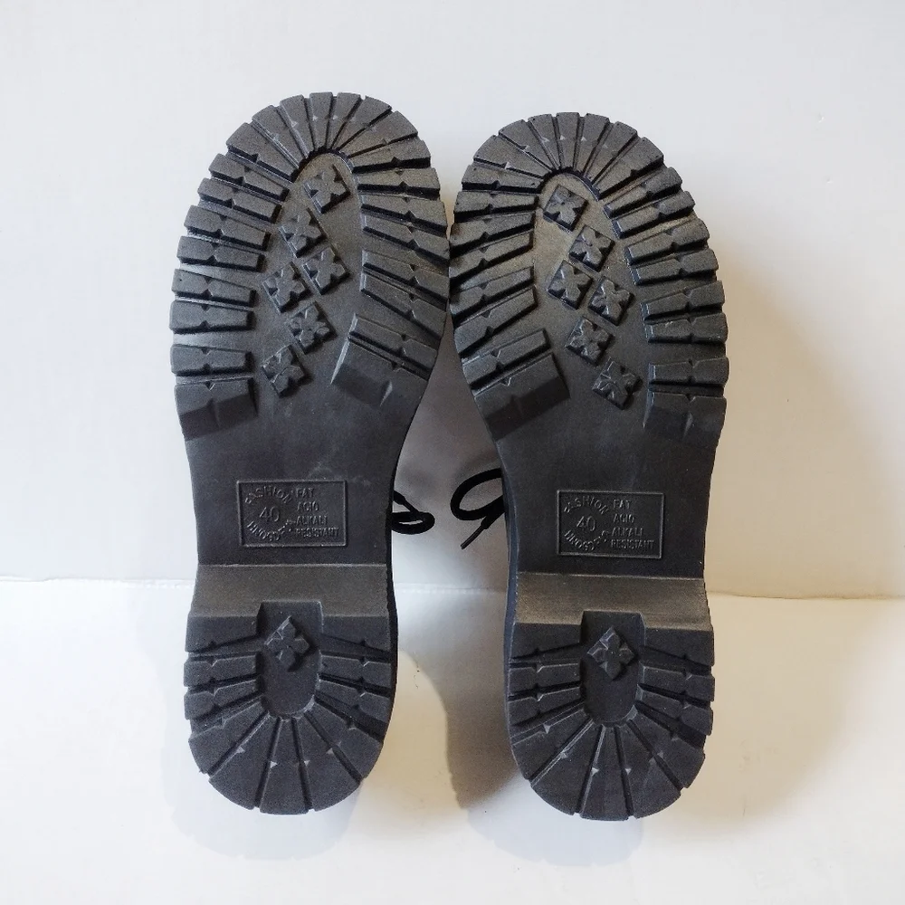 Black Platform Lace-Up Oxford Shoes